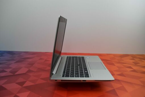 HP Elitebook 830 G6