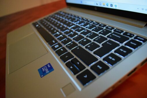 HP Elitebook 640 G8