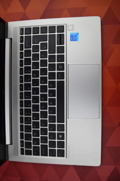 HP Elitebook 640 G8