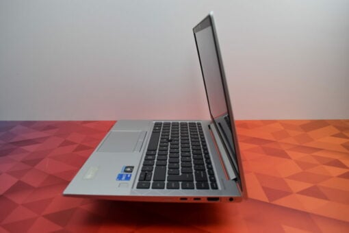 HP Elitebook 840 G8