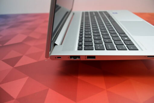 HP Elitebook 650 G9