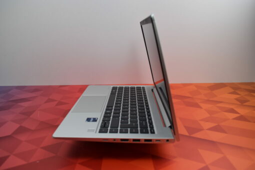 HP Probook 640 G9