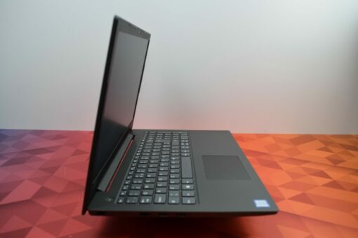 Lenovo V130 15.6" i5 8th gen