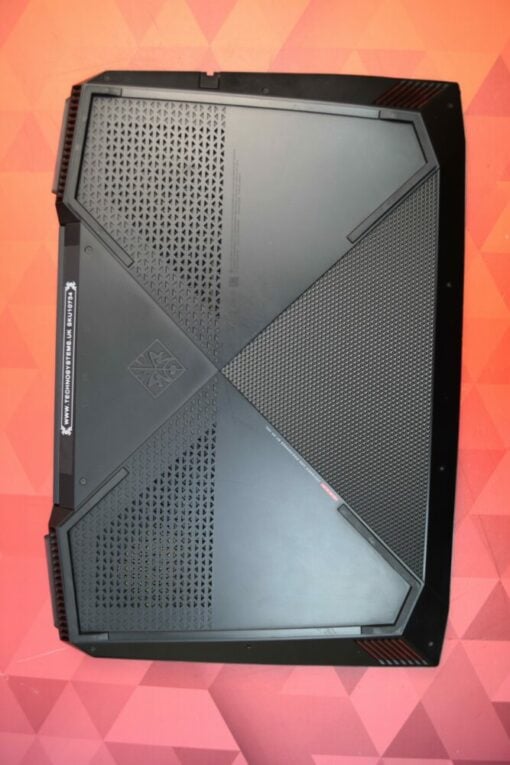 HP OMEN 17 15.6" i7 8th Gen RAM 48GB SSD 1TB 1TB HDD