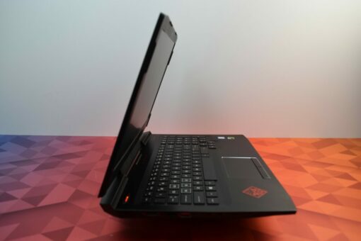 HP OMEN 17 15.6" i7 8th Gen RAM 48GB SSD 1TB 1TB HDD