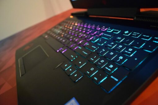HP OMEN 17 15.6" i7 8th Gen RAM 48GB SSD 1TB 1TB HDD
