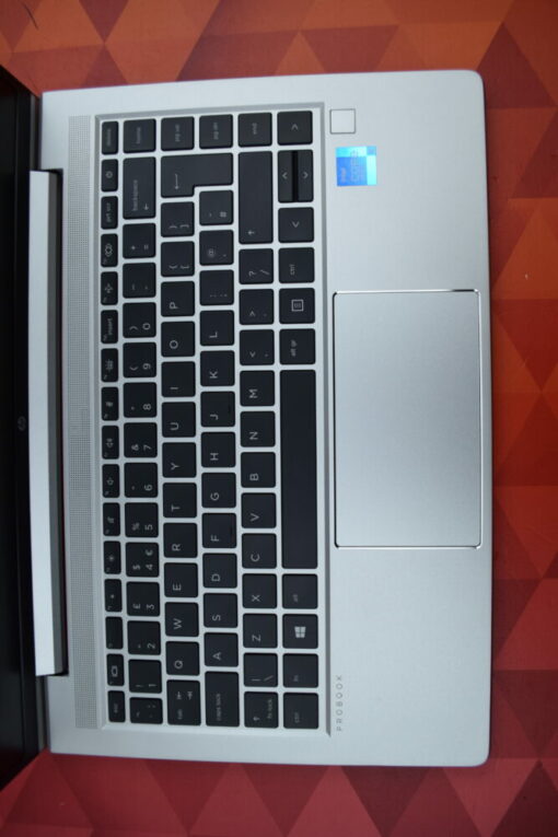 HP Elitebook 640 G8