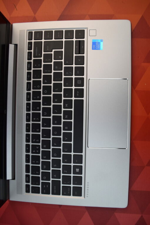 HP Elitebook 640 G8