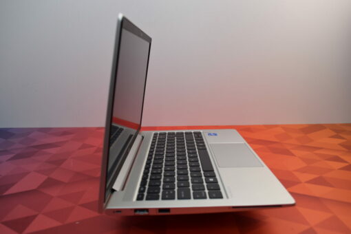 HP Elitebook 640 G8