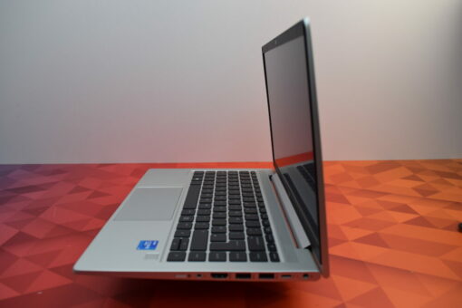 HP Elitebook 640 G8