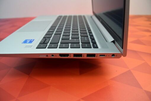 HP Elitebook 640 G8