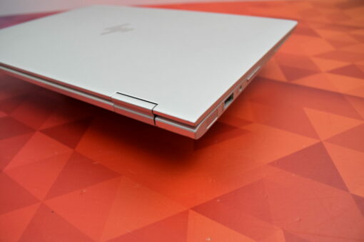 HP EliteBook x360 1030