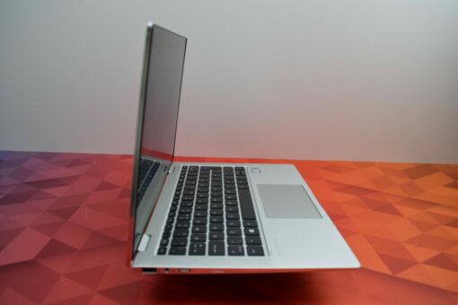 HP EliteBook x360 1030