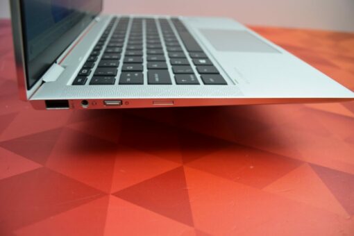 HP EliteBook x360 1030