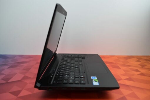 ASUS Rog Strix 15.6" GAMING LAPTOP i7 10th