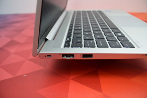 HP Probook 640 G8