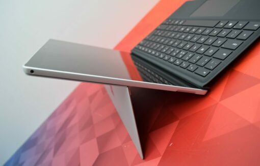 Microsoft Surface Pro 7 Plus