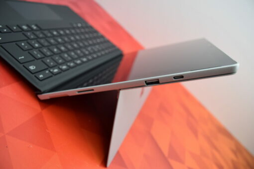 Microsoft Surface Pro 7 Plus