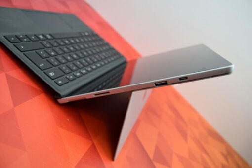 Microsoft Surface Pro 7 Plus