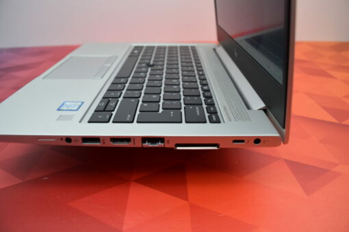 HP Elitebook 830 G6
