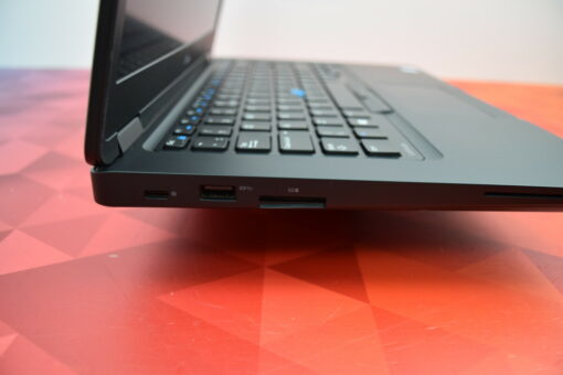 Dell Latitude 5480 14'' i5 7th gen RAM 8GB SSD 256GB Grade B+ laptop SKU11401 - Image 4