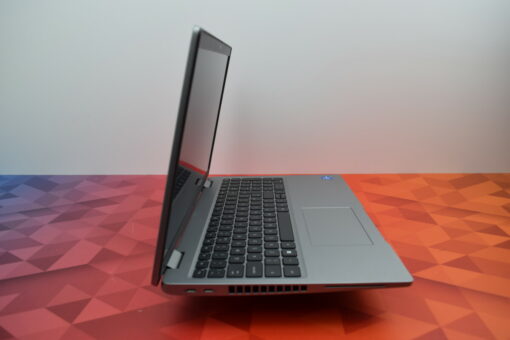 Dell Latitude 5520 15.6" i5 11th gen SSD 512GB RAM 16GB GradeB+ SKU11423 - Image 8