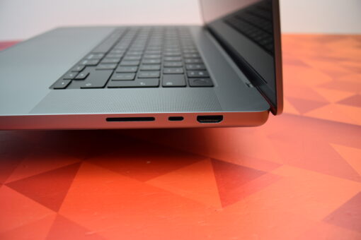 Apple MacBook Pro M1 Max 16" A2485 10 CORES CPU / 24 CORES GPU RAM 32GB SSD 512GB Laptop SKU11581 - Image 9