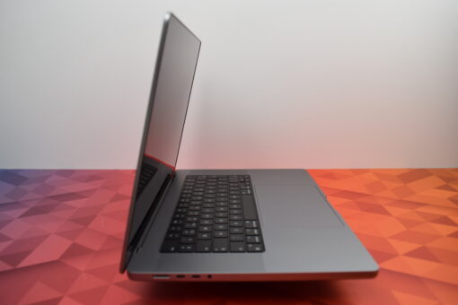 Apple MacBook Pro M1 Max 16" 10 CORES CPU / 24 CORES A2485 2021 SSD 512GB RAM 32GB  GPU Laptop SKU11579 - Image 6