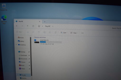 Microsoft Surface Pro7 i5 10th Gen 12.3" SSD 256GB RAM 16GB tablet SKU11545 - Image 13