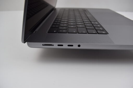 Apple MacBook Pro M1 PRO 2021 A2485 16" RAM 16GB SSD 512GB 10 CORE CPU / 16 CORES GPU Laptop SKU11653 - Image 9