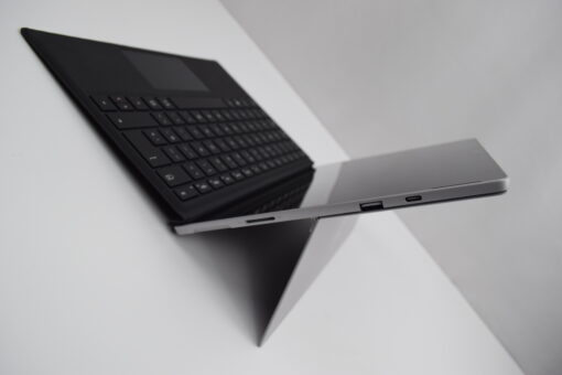 Microsoft Surface Pro7 i5 10th Gen 12.3" SSD 256GB RAM 16GB tablet SKU11674 - Image 11