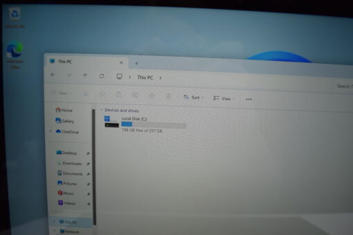 Microsoft Surface Pro7 i5 10th Gen 12.3" SSD 256GB RAM 16GB tablet SKU11674 - Image 12