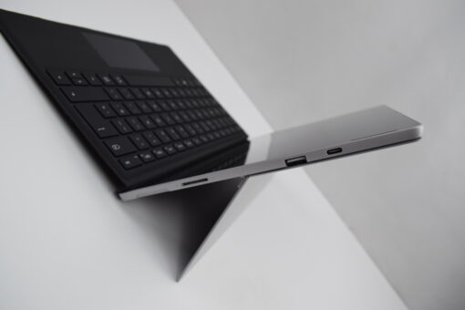 Microsoft Surface Pro7 i5 10th Gen 12.3" SSD 256GB RAM 16GB tablet SKU11705 - Image 7