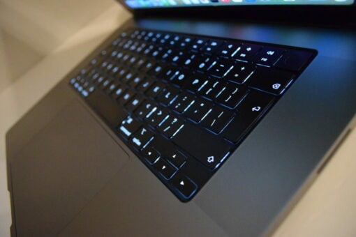 Apple MacBook Pro M1 Max 16" 10 CORES CPU / 24 CORES A2485 2021 SSD 512GB RAM 32GB GPU Laptop SKU11743 - Image 16