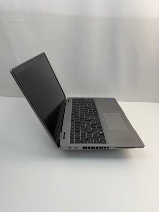 Dell Latitude 5520 15.6" 75 11th gen SSD 512GB RAM 32GB Laptop SKU11889 - Image 5
