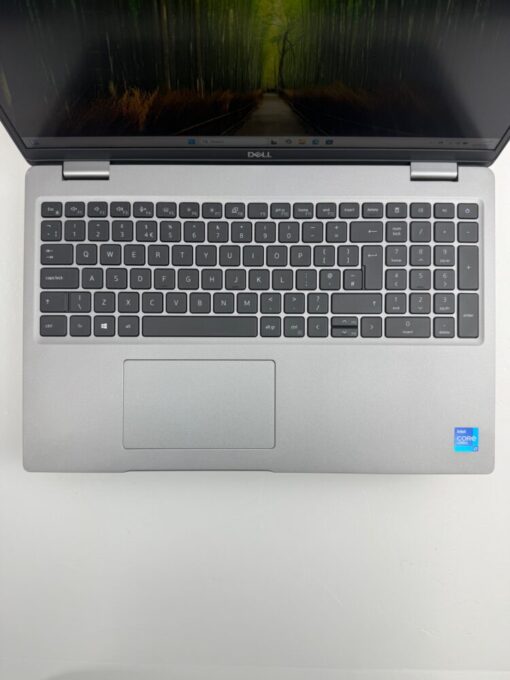 Dell Latitude 5520 15.6" i7 11th gen SSD 512GB RAM 32GB Laptop SKU12029 - Image 3