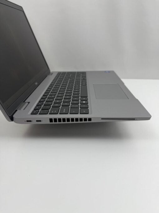 Dell Latitude 5520 15.6" i7 11th gen SSD 512GB RAM 32GB Laptop SKU12029 - Image 5