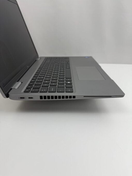 Dell Latitude 5520 15.6" i7 11th gen SSD 512GB RAM 16GB Laptop SKU12030 - Image 6