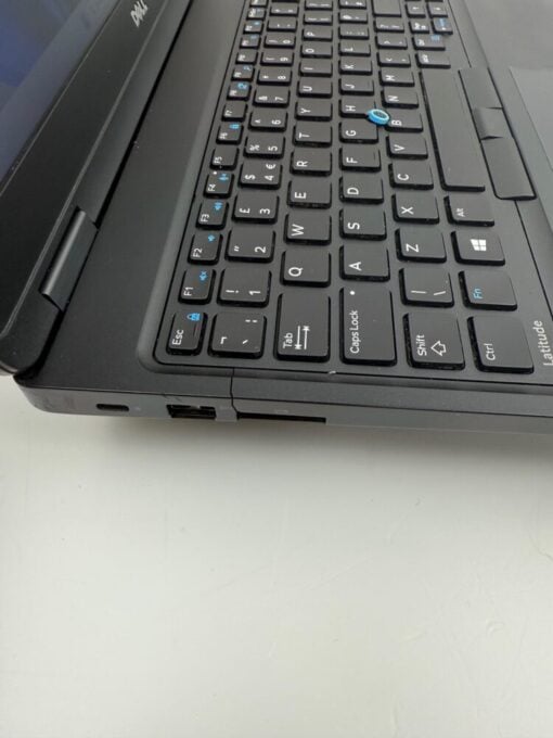 Dell Latitude 5580 15.6'' i5 7th gen RAM 16GB SSD 256GB laptop SKU13005 - Image 6