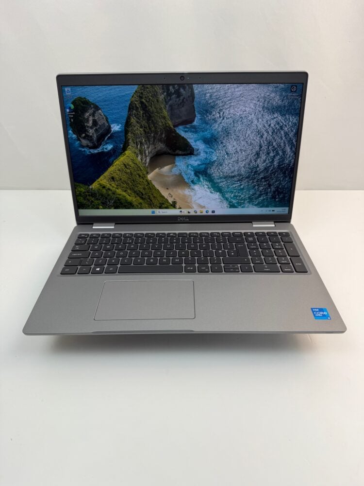 Dell Latitude 5520 15.6" i5 11th gen SSD 256GB RAM 32GB Business Laptop Windows 11 13080 - Image 2